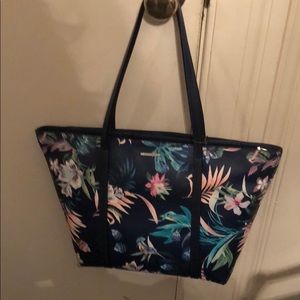 Purse with handles